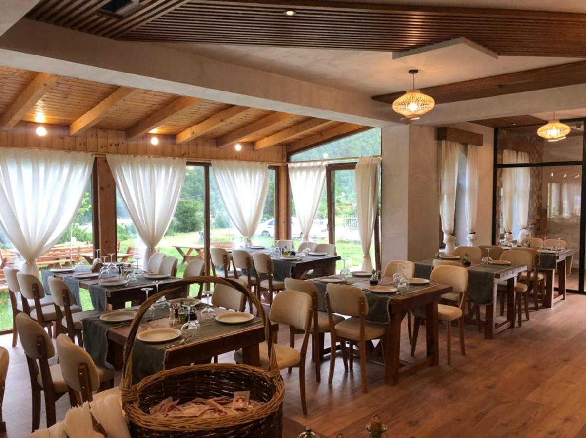 Hotel Restaurant Alpet テス エクステリア 写真